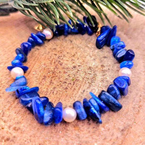 Nature Blue Kyanite Chips White Pearl Adjustable Bracelet - Picture 3 of 10